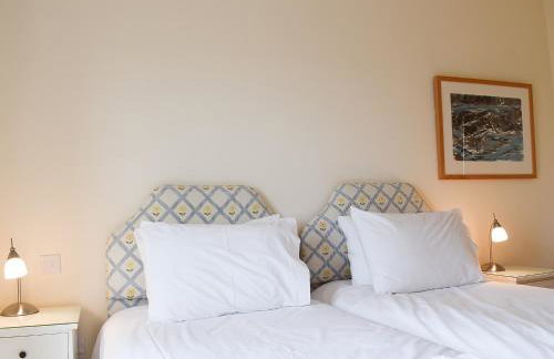 Len Cottage - Photo 13