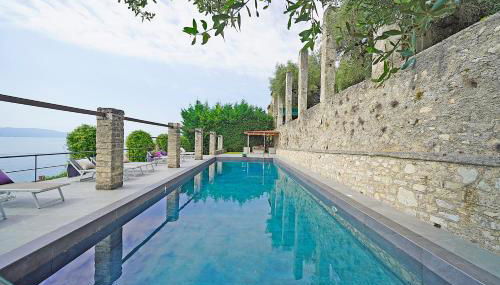Villa Rachele: stunning luxury villa in centre Gargnano with private pool and breathtaking views - Foto 5
