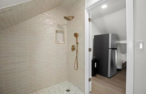 Loft w Fenced Yard Pet-Friendly Near Downtown - Foto 12