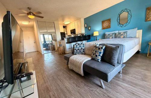 Hollywood Studio with Pool, Parking, Gym & Sign View - Foto 6