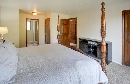 Hike, Golf, Ski and More Family Home in South Weber - Foto 12