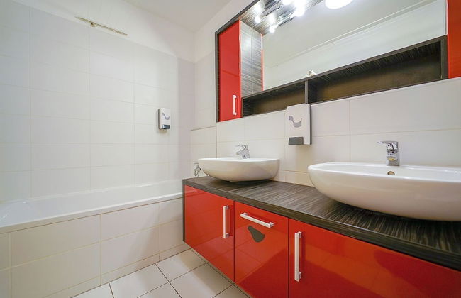 Slavic Spacious Apartment by CHORS - Foto 9