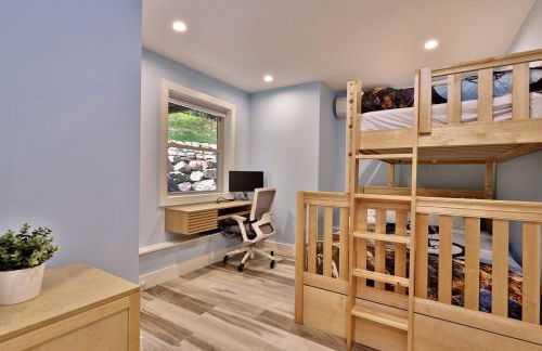 Experience the charm of Peak Hill Home, a cozy 3-BR retreat close to Ski Resort - Foto 10