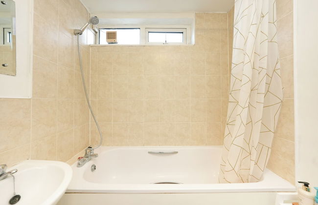 Balcony-freeparking-centrallocation-familyfriendly - Foto 11