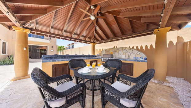 Gold Coast 4br4 5BA Villa w Privatepool Gym - Foto 3, Habitación