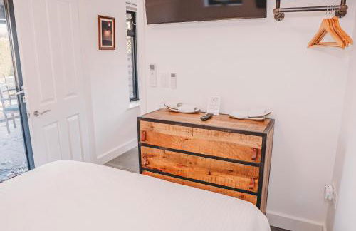 Cottage with Hot Tub - near Cheltenham and Tewkesbury - Photo 29