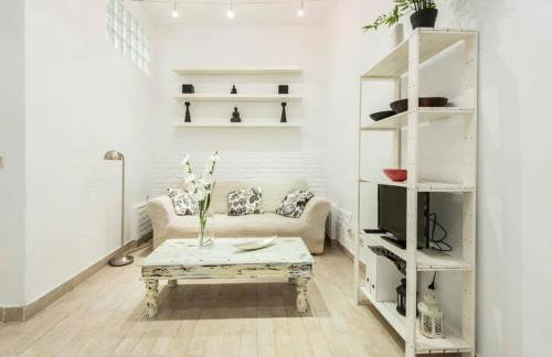 Stylish Loft at Madrid's Heart, Chueca - Photo 61