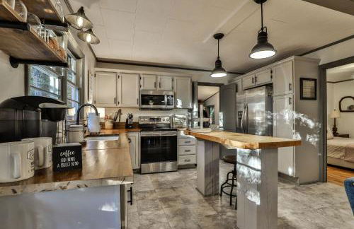 WET FEET RETREAT - Cottage on Lake Blue Ridge - Foto 18