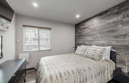 Modern Mountain Retreat - Foto 19