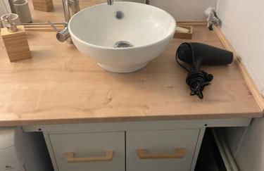 Bel appartement spacieux ,convivial de 3 chambres avec parking privé sécure - Photo 43