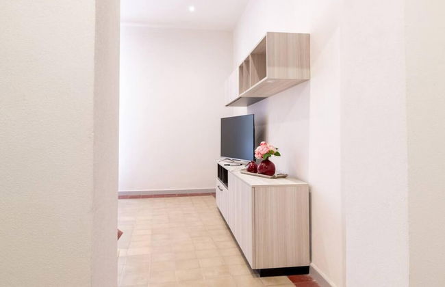 Welcomely - Xenia Boutique House 2 - Photo 8