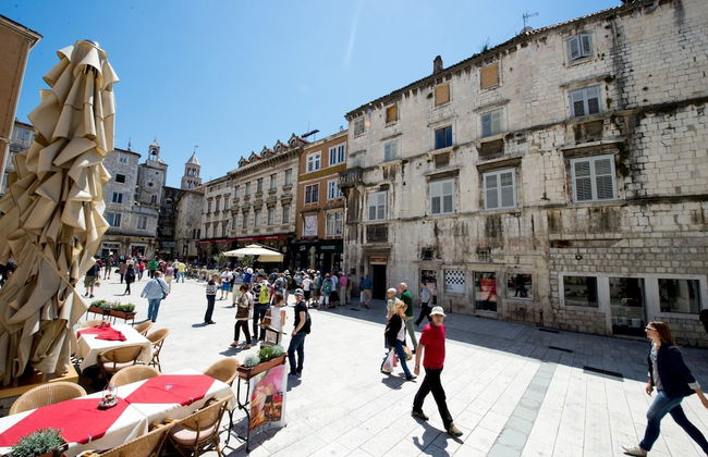 Modern apt Close to Znjan Beach, With big Terrace - Photo 45