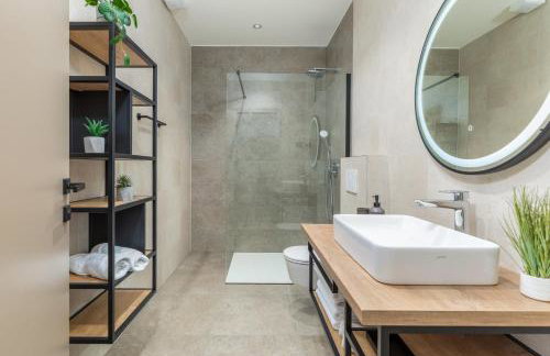 Villa Lastine by Villsy - Photo 45