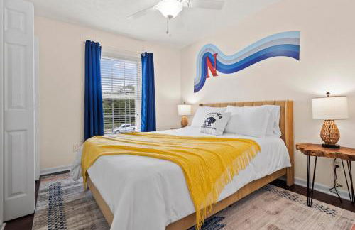 Charming 5BD - UNL 5mins - BBQ, Games & Backyard - Foto 32