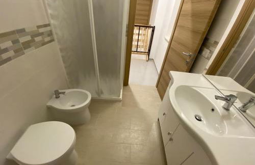 Intera casa in centro storico a 800mt dal mare - Photo 8