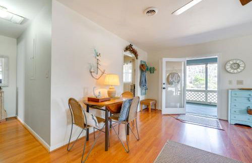 Surf City Spring Escape with Fire Pit - Foto 8