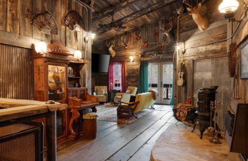 Mimi's Mother Pearl: Includes (2) 4-door UTV's - Foto 13