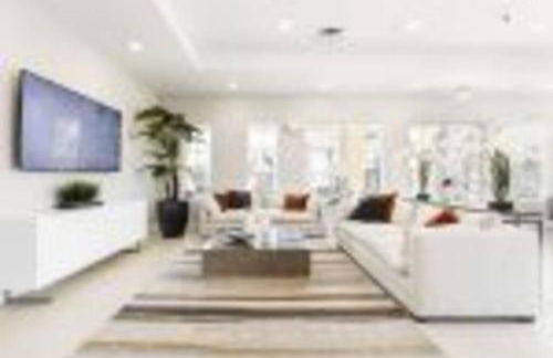 BRAND NEW 3 bedroom near DISNEY / Wi-Fi / Parking - Foto 18