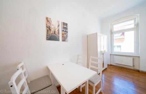 Apt Watt 2 Zimmer 55qm TV Waschmaschine Trockner Vollausstattung zentral - Photo 10