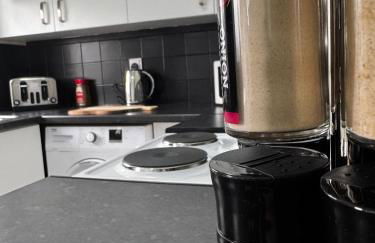 Anchor stays - your steady base away from home - Foto 11