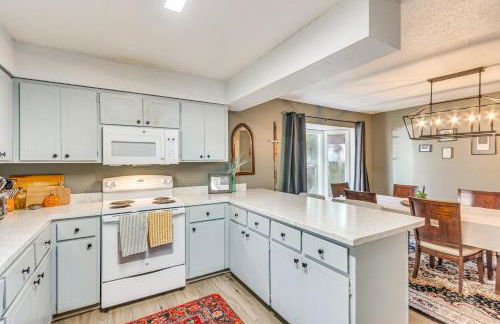 Cottage Vibes in Shalimar! Pet-Friendly Townhome - Foto 13