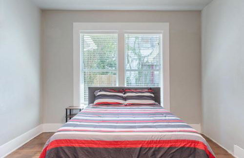 Luxurious 6 bedroom villa near downtown - Foto 16