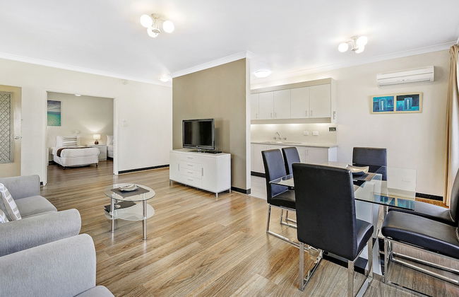 Smugglers on the Beach - Foto 33