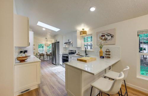 Access to Lake Cushman Forested Hoodsport Home! - Foto 2