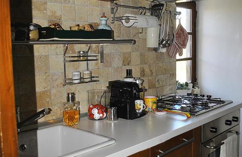 L'Umbrichella - casa vacanze in piccolo borgo medioevale - Foto 5