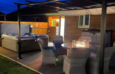 Wisteria Barn hot tub holidays in the Cotswolds - Foto 5