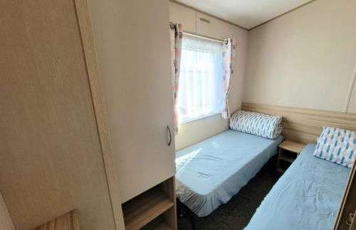 St Osyth- Sleeps8-freeparking-wifi-holidaypark - Foto 9