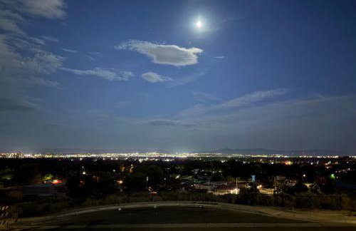 House in the Palisades Hills with City and Mountain views - Foto 52