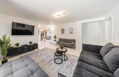 P3 Premium-Lounge, 5 Zimmer, 140 qm, Parkplatz - Foto 1