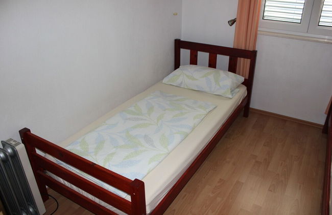 Apartments 4 Dolphins Rogoznica - Central Dalmatia - Photo 4