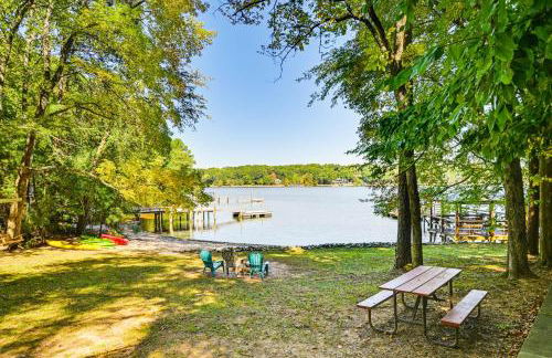 Private Dock and Beach! Lake Norman Cottage Hideaway - Foto 5