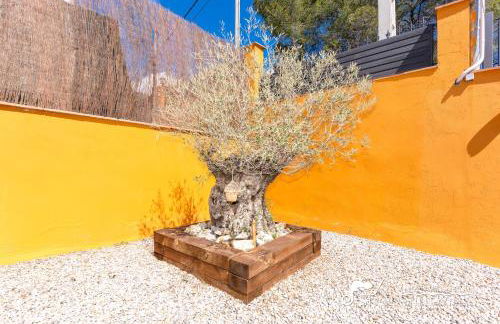 Villa Serranita - Stylish Holiday Home with Views and Air Conditioning 15 mins to Sitges - Photo 31