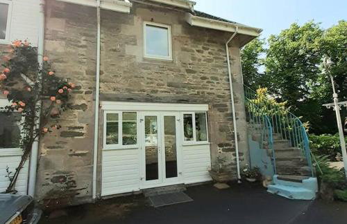 Peaceful and Stunning Waterside Location - Foto 12