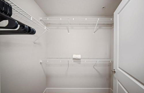 Promo Casa Miel Heart of Westwood Luxury Condo - Photo 14