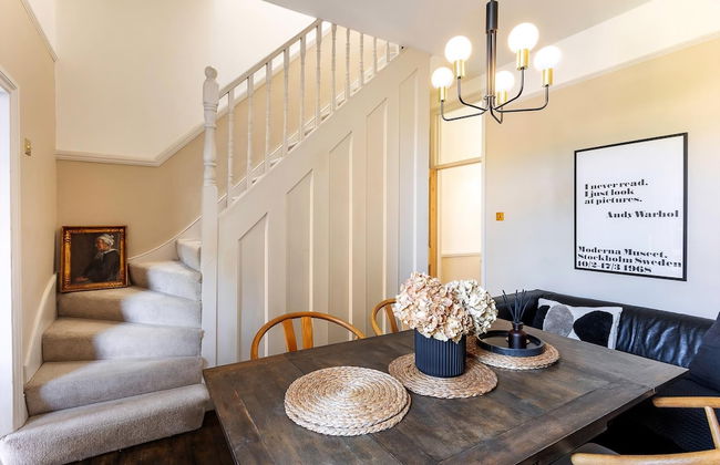 Tooting's Charming Victorian Garden Hideaway - Photo 15