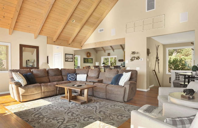 Bearfoot Lodge Near Hiking & Skiing! - Foto 17