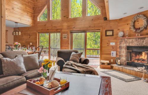 Massive Log Chalet with Hot Tub - Foto 7