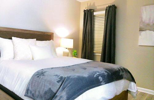 Liberty Towne Spring Lake - Fayetteville near I-95 & Ft Bragg - Perfect for short or long-term stays - Prem Wifi - Foto 14