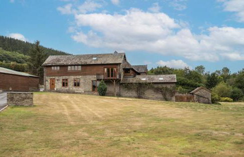Stud Farm House - Photo 13