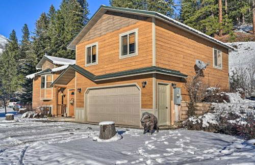 Peaceful Superior Home with Fire Pit and Mtn View - Foto 33