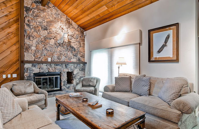 Ridgepoint Townhomes by East West Hospitality - Foto 80