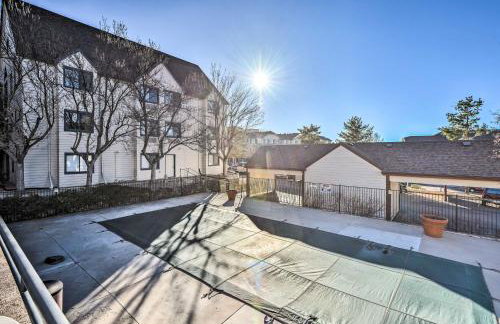 Englewood Apt with Patio in Denver Tech Center - Foto 22