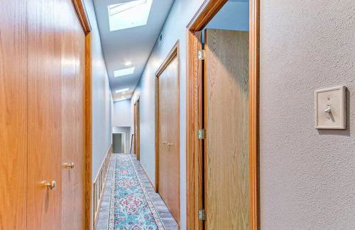 Parkside Getaway- Spacious Six Bedroom Home for Families & Friends - Foto 49