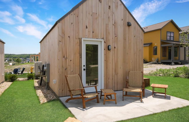 Bunkies-the Commissioner - Photo 27