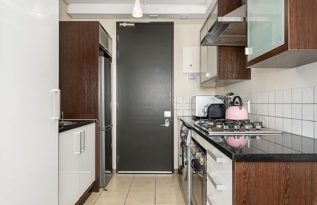 The Manhattan 505 - Photo 8