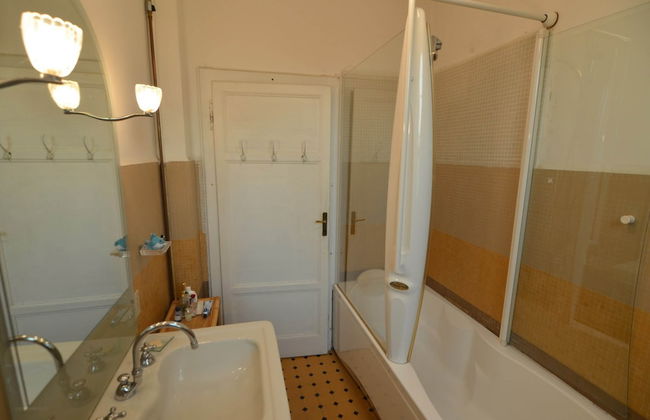 Elegant Holiday Home in Faenza With Garden and Pool - Photo 59